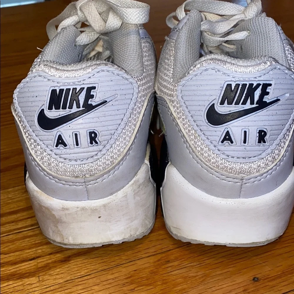 Nike Air Max size 5.5 Kids White and Yellow Sneakers